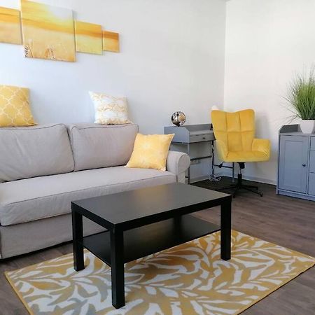 Cozy City Apartment Зенфтенберг Экстерьер фото