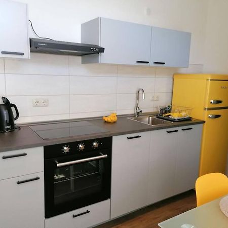 Cozy City Apartment Зенфтенберг Экстерьер фото