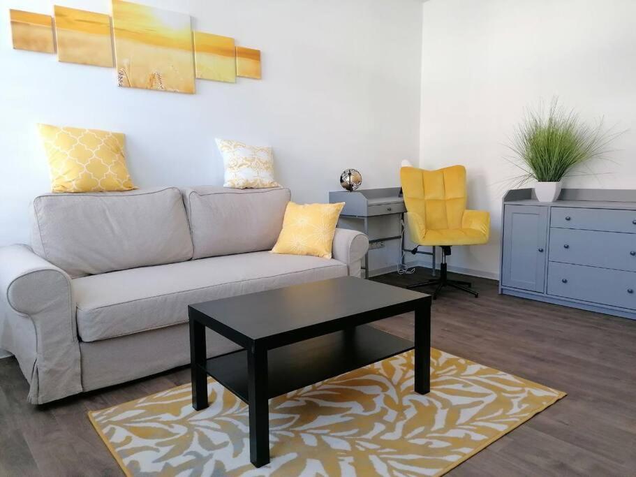 Cozy City Apartment Зенфтенберг Экстерьер фото